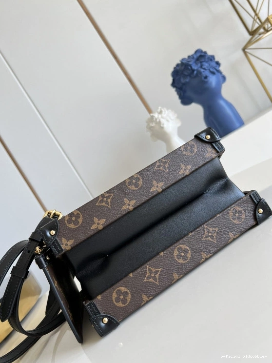 Official oldcobbler MALLE LOUIS V PETITE VUITTON 0722